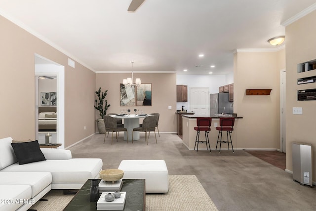 living area featuring crown molding, recessed lighting, visible vents, light carpet, and baseboards