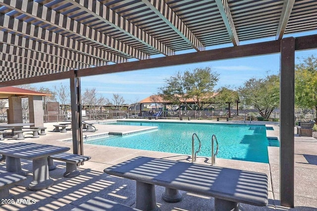 17419 W Via De Luna Dr, Surprise, AZ 85387 - community pool with fence and a patio area