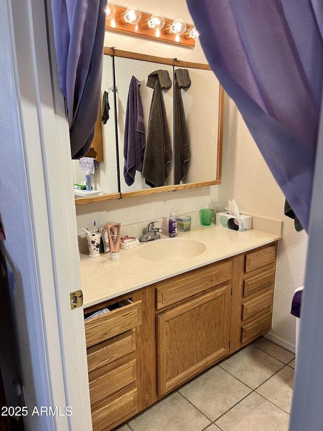 100 N Lariat Way, Payson, AZ 85541 - bathroom with tile patterned flooring, vanity, and a textured wall