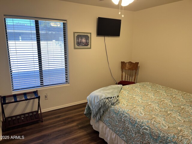 100 N Lariat Way, Payson, AZ 85541 - bedroom featuring wood finished floors and baseboards