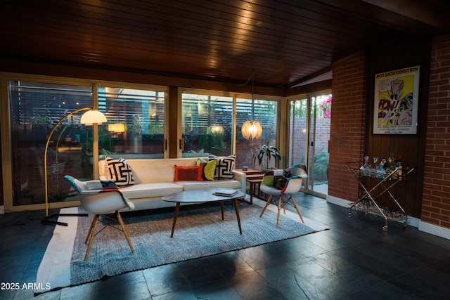 712 W Vernon Ave, Phoenix, AZ 85007 - view of sunroom / solarium