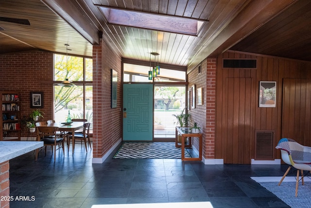 712 W Vernon Ave, Phoenix, AZ 85007 - entrance foyer with baseboards, visible vents, and wooden ceiling