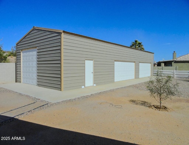 10722 W Quartz Dr, Casa Grande, AZ 85193 - view of detached garage