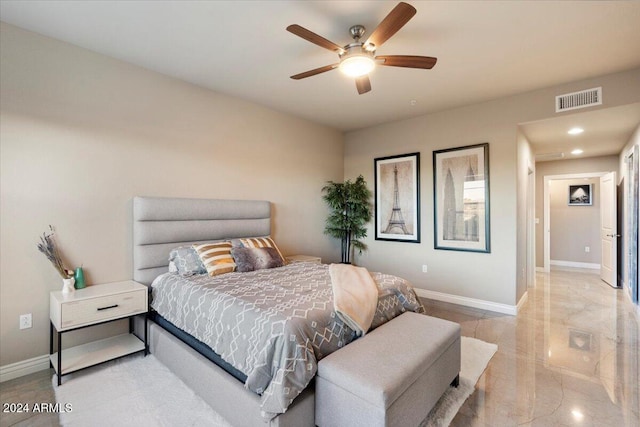 bedroom with ceiling fan