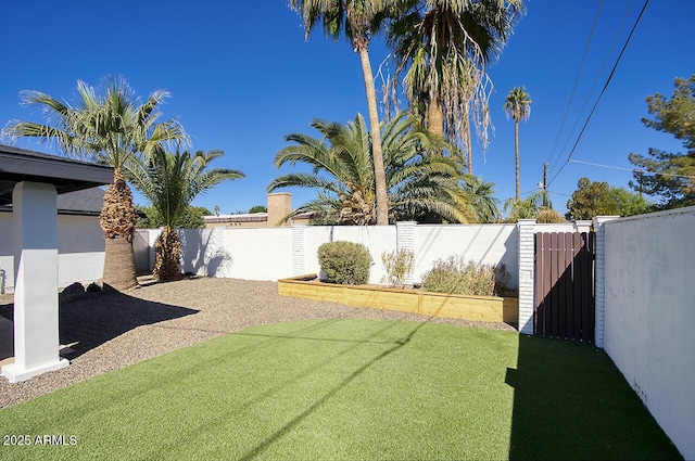 6325 N 83rd Pl, Scottsdale, AZ 85250 - view of yard with a gate and fence private yard