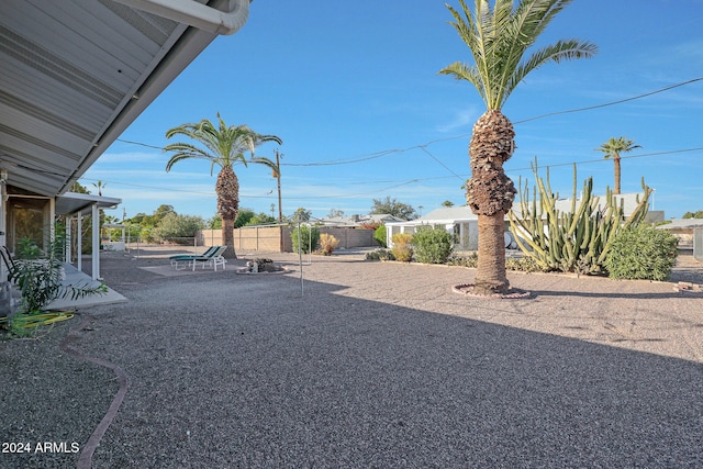 view of yard featuring a patio