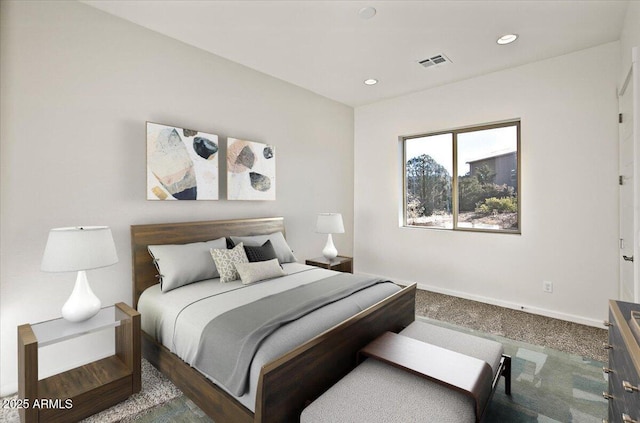 bedroom featuring visible vents, recessed lighting, baseboards, and carpet