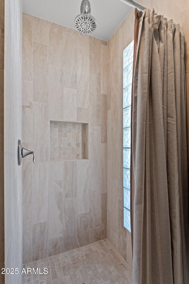 21647 W Laura St, Wittmann, AZ 85361 - bathroom with tiled shower