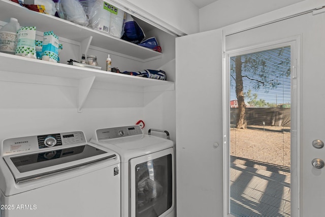 21647 W Laura St, Wittmann, AZ 85361 - laundry area featuring washing machine and dryer