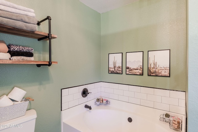 1145 E Lowell Ave, Gilbert, AZ 85295 - bathroom featuring a bath and toilet