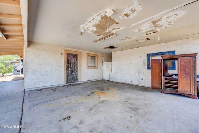 875 E Flint St, Chandler, AZ 85225 - unfurnished room with unfinished concrete floors