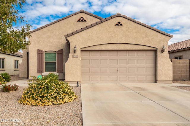 view of front of home featuring a garage