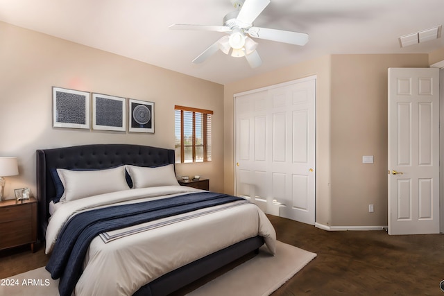 bedroom featuring a ceiling fan, baseboards, visible vents, a closet, and carpet flooring