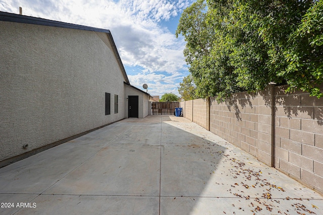 view of patio featuring a fenced backyard