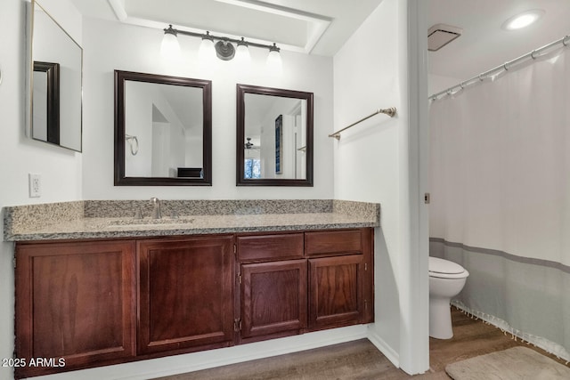 1075 E Chandler Blvd Unit 210, Chandler, AZ 85225 - bathroom featuring wood finished floors, vanity, and a shower with curtain