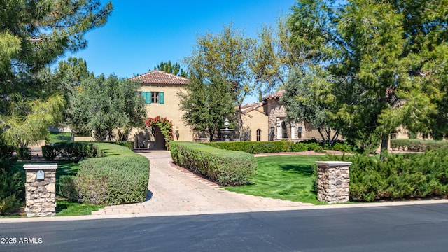 view of front of house