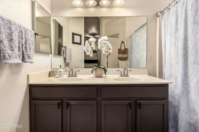 8673 W Palm Ln, Phoenix, AZ 85037 - full bath with double vanity