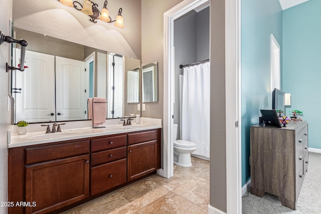 2255 N Hillridge, Mesa, AZ 85207 - full bath featuring double vanity, toilet, baseboards, and a shower with shower curtain