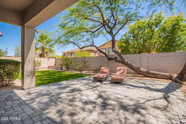 2409 W Red Range Way, Phoenix, AZ 85085 - view of patio / terrace
