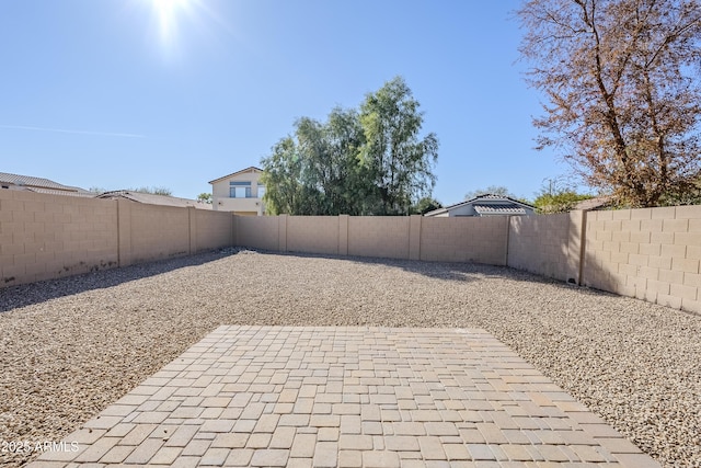 view of yard with a patio area