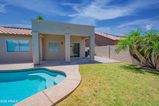 866 W Geronimo St, Chandler, AZ 85225 - back of house with stucco siding, a patio, and a tile roof
