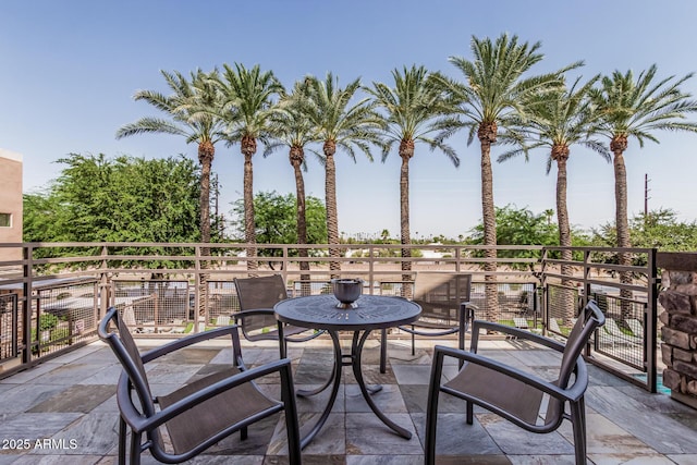 4805 N Woodmere Fairway Unit 1002, Scottsdale, AZ 85251 - view of patio / terrace