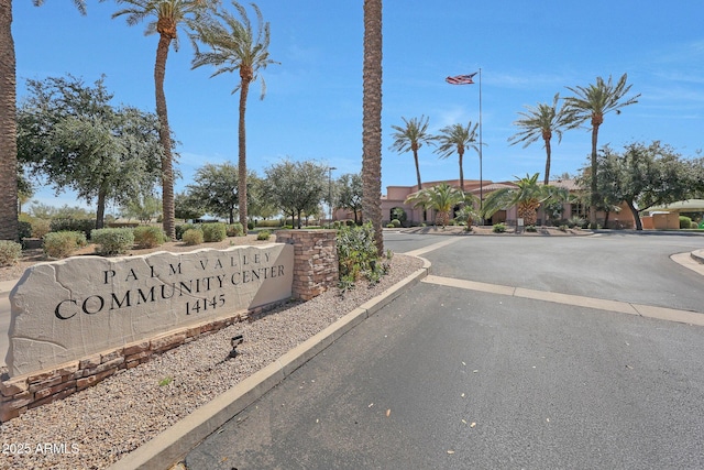 view of community / neighborhood sign