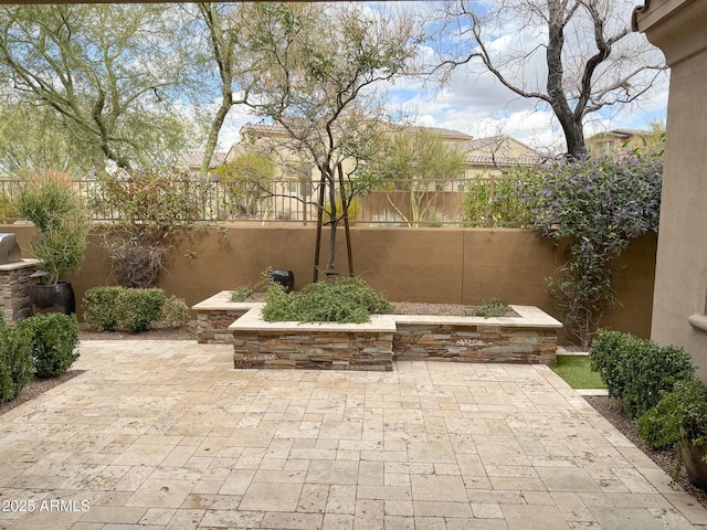 18515 N 94th St, Scottsdale, AZ 85255 - view of patio featuring fence