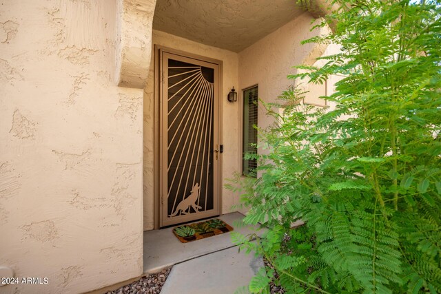 view of property entrance