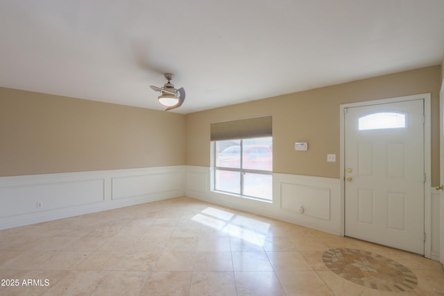 406 E Saguaro St, Casa Grande, AZ 85122 - foyer with light tile patterned flooring and ceiling fan
