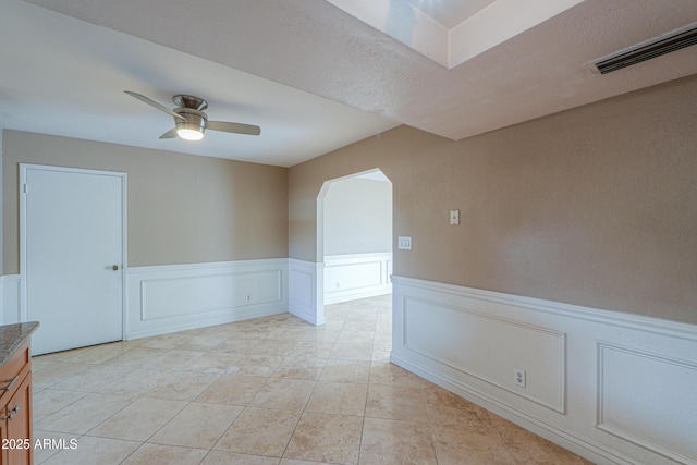 406 E Saguaro St, Casa Grande, AZ 85122 - unfurnished room featuring light tile patterned floors and ceiling fan