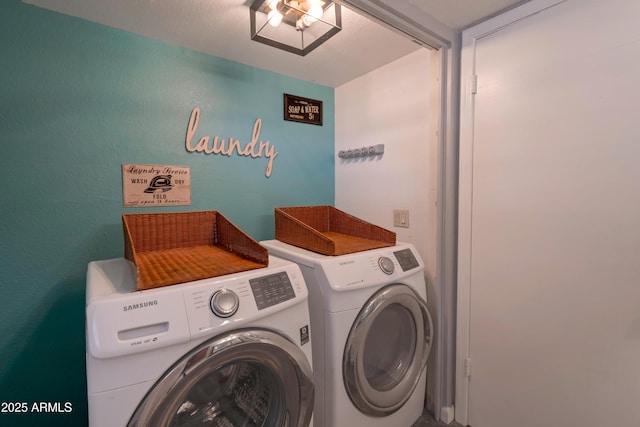 1406 E Jasper Dr, Chandler, AZ 85225 - laundry room featuring washing machine and dryer