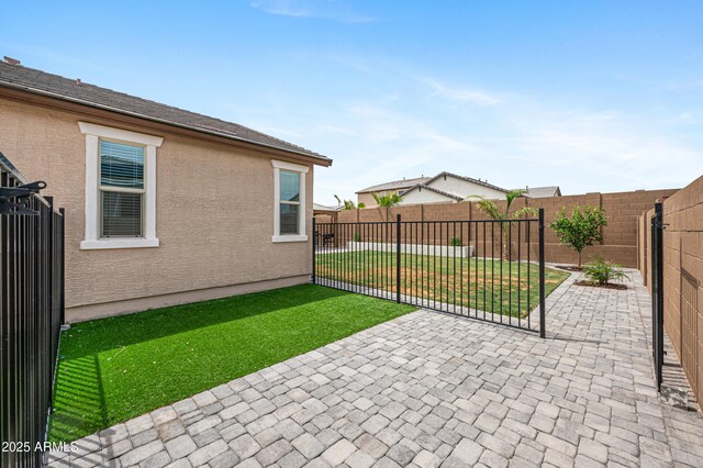 17968 W Hilton Ave, Goodyear, AZ 85338 - view of patio / terrace
