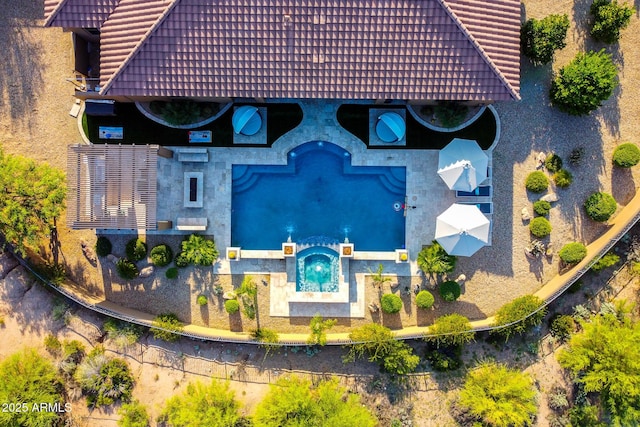 35443 N 87th Pl, Scottsdale, AZ 85266 - view of subject property with a pool area