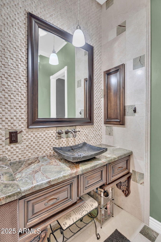 2371 E Sanoque Ct, Gilbert, AZ 85298 - bathroom featuring tasteful backsplash and vanity