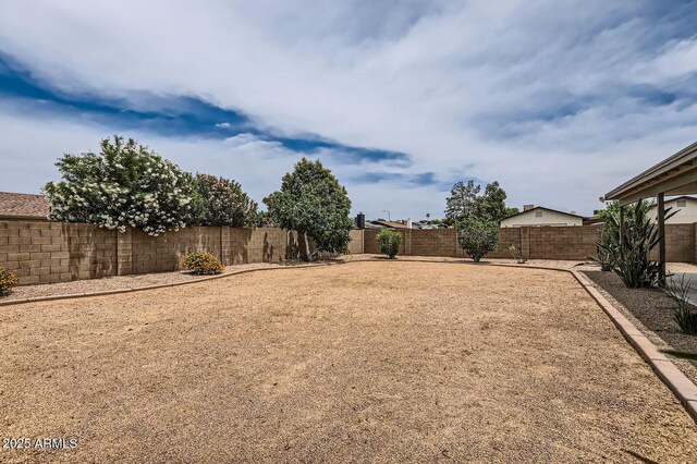 828 E Le Marche Ave, Phoenix, AZ 85022 - view of fenced backyard