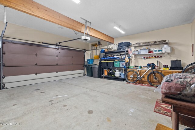 2900 N Saddleback Way Unit 9, Flagstaff, AZ 86004 - garage with a garage door opener