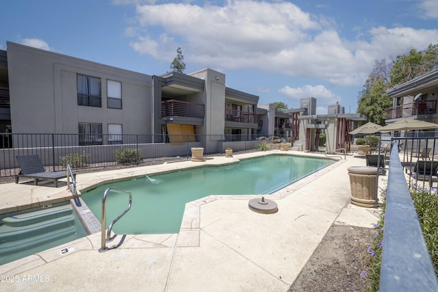 3330 W Danbury Dr Unit E203, Phoenix, AZ 85053 - community pool with a patio