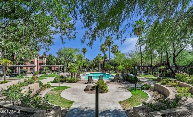 5401 E Van Buren St Unit 2095, Phoenix, AZ 85008 - surrounding community with a pool