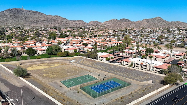 bird's eye view featuring a residential view and a mountain view