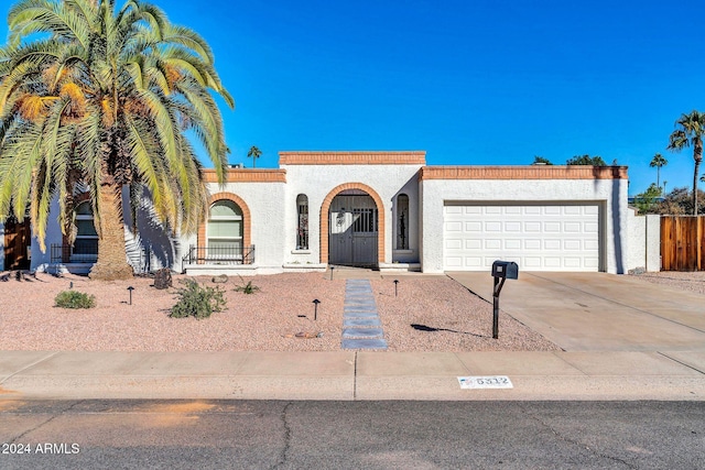 view of front facade featuring a garage