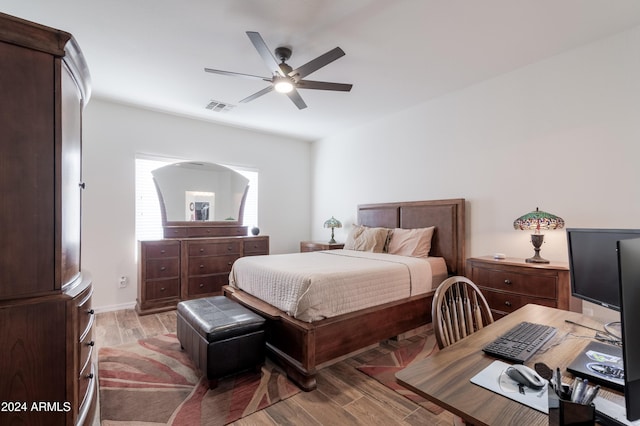 bedroom featuring ceiling fan