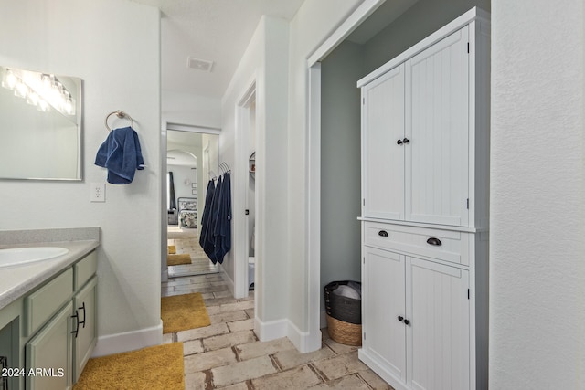 bathroom with vanity