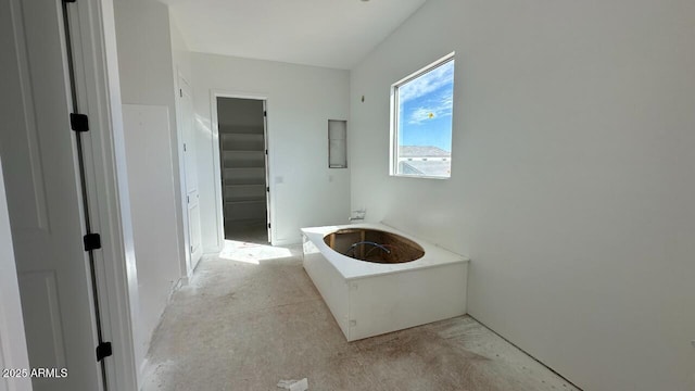 bathroom featuring a bathing tub