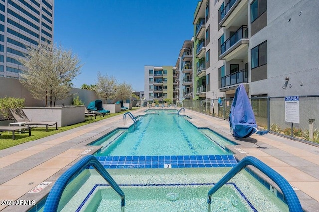 3131 N Central Ave Unit 3009, Phoenix, AZ 85012 - community pool featuring a patio