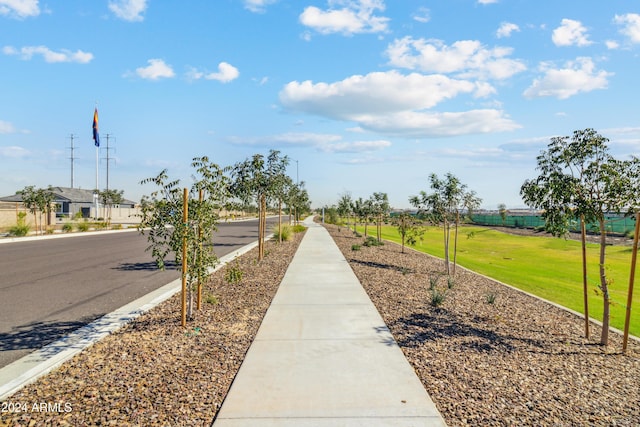 3827 S 97th Ave, Tolleson, AZ 85353 - view of home's community with a lawn