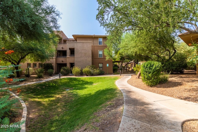 20100 N 78th Pl Unit 2114, Scottsdale, AZ 85255 - surrounding community featuring a lawn