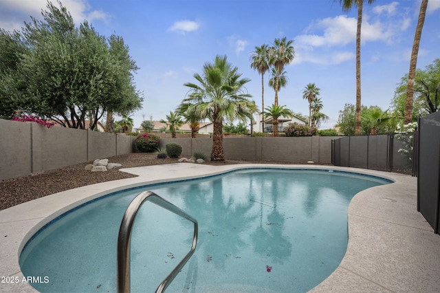 15064 N 54th Way, Scottsdale, AZ 85254 - view of swimming pool with a fenced backyard
