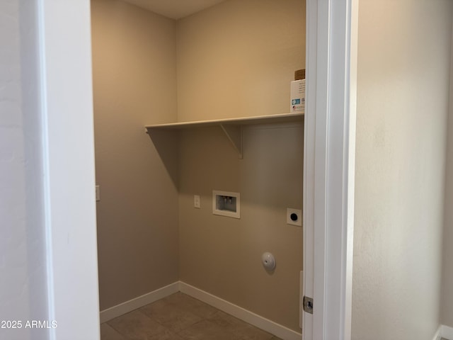 23214 W Miami St, Buckeye, AZ 85326 - laundry area featuring washer hookup, hookup for an electric dryer, light tile patterned flooring, and gas dryer hookup