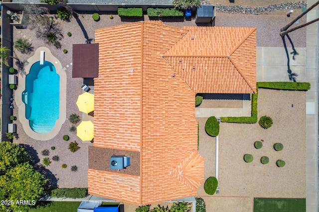 6017 E Kathleen Rd, Scottsdale, AZ 85254 - aerial view of property and surrounding area with a pool